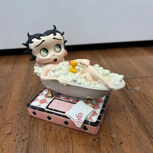 Vintage Danbury Mint Betty Boop "Bathing Betty" Figurine
